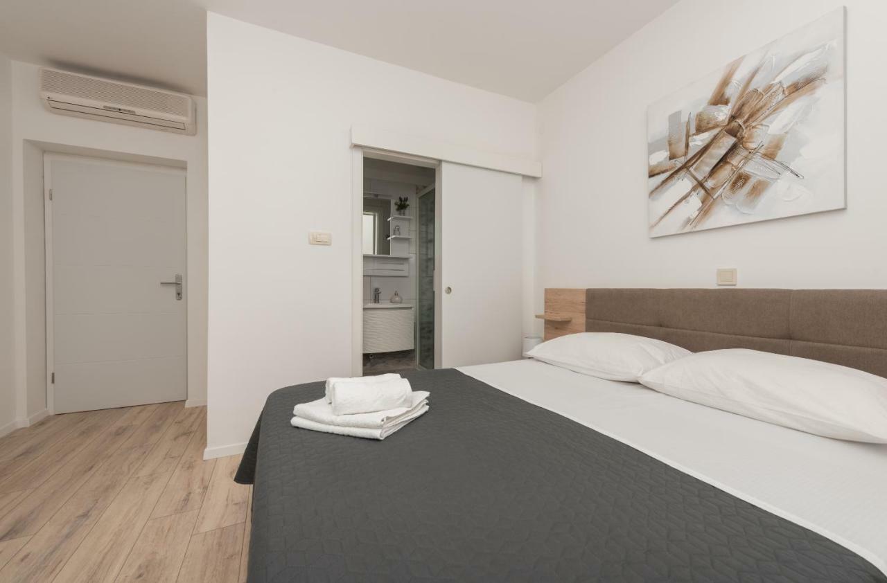 Apartmani Mona Makarska Extérieur photo