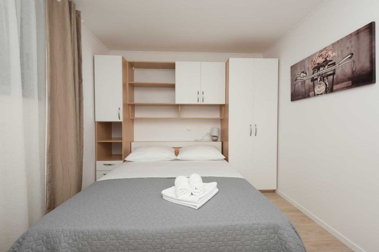 Apartmani Mona Makarska Extérieur photo
