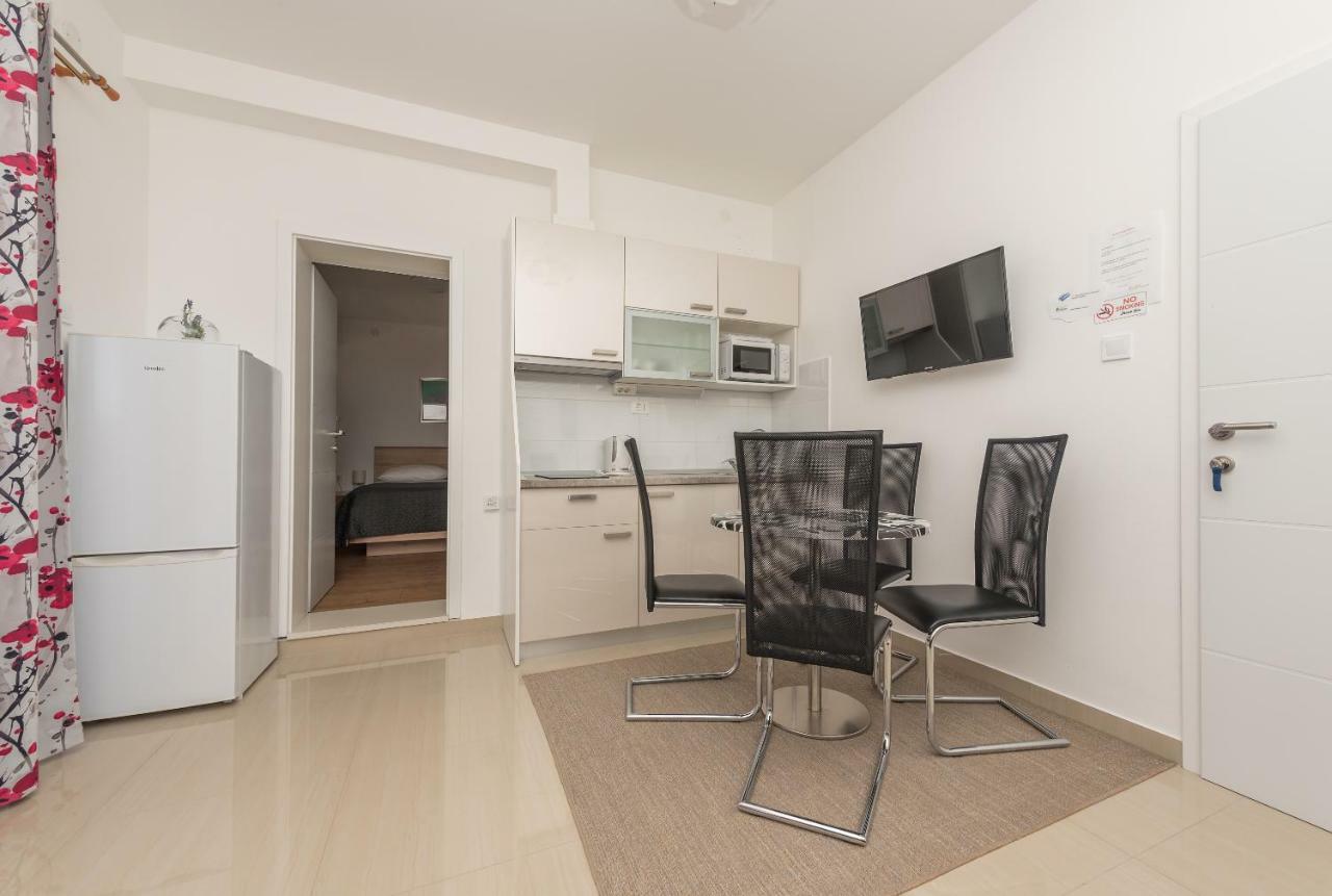 Apartmani Mona Makarska Extérieur photo