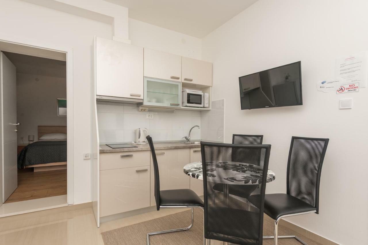 Apartmani Mona Makarska Extérieur photo