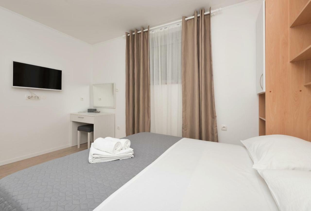 Apartmani Mona Makarska Extérieur photo