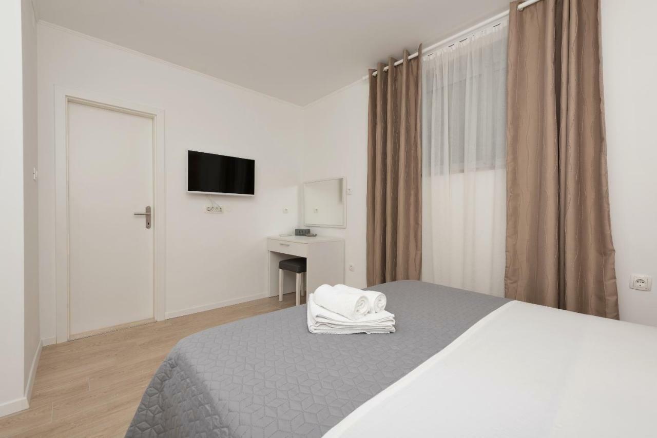 Apartmani Mona Makarska Extérieur photo