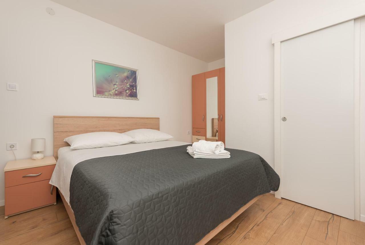 Apartmani Mona Makarska Extérieur photo